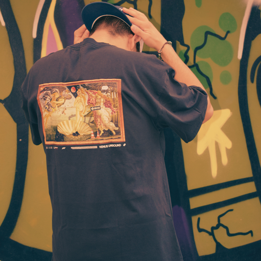 VENUS UNBOUND LIMITED TEE 1000pz