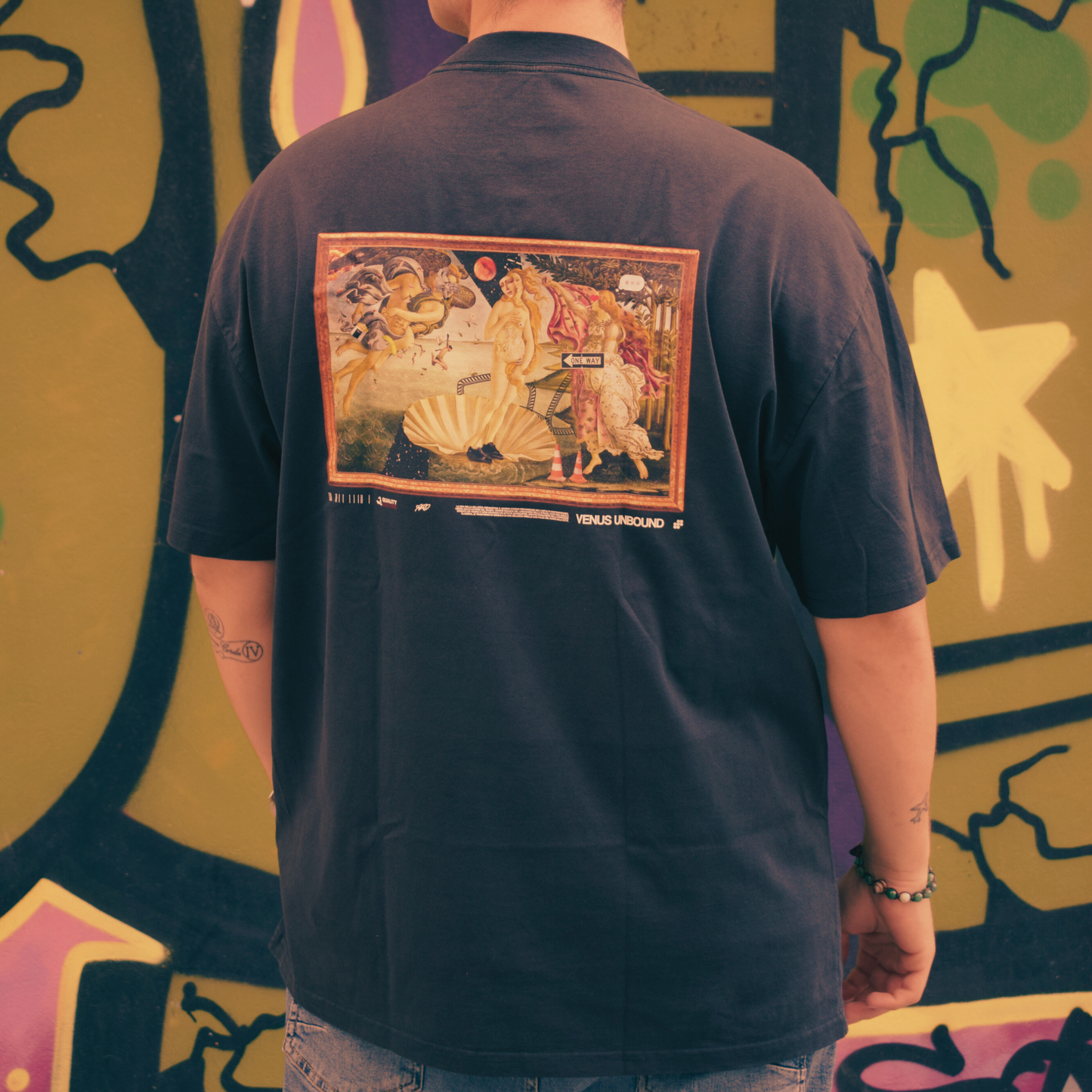 VENUS UNBOUND LIMITED TEE 1000pz